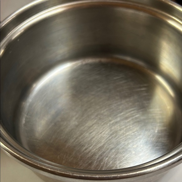 Stainless Steel Saucepan with Lid - Picture 3 of 5